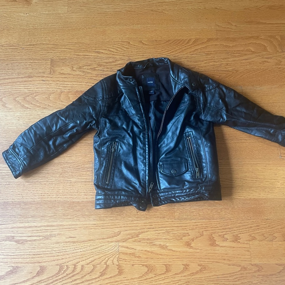 Black baby gap leather jacket